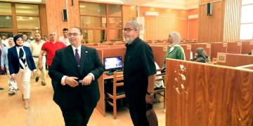 رئيس جامعة كفر الشيخ تفقد الامتحانات الإلكترونية ويؤكد الالتزام بمعايير الجودة والانضباط 1 - جريدة المساء