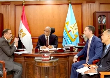 محافظ كفرالشيخ ناقش عدد من الملفات الخدمية والتنموية ومشاكل الدوائر مع أعضاء مجلسي النواب والشيوخ 33 - جريدة المساء