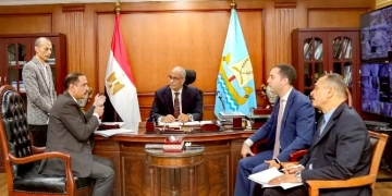 محافظ كفرالشيخ ناقش عدد من الملفات الخدمية والتنموية ومشاكل الدوائر مع أعضاء مجلسي النواب والشيوخ 1 - جريدة المساء
