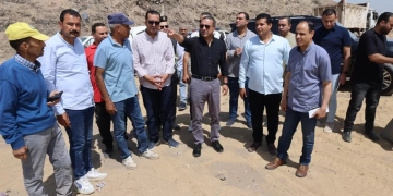 محافظ المنوفية يتفقد المدفن الصحي بكفر داود و يأمر بمساعدات عينية و بونات غذائية للعمال و المشرفين 1 - جريدة المساء