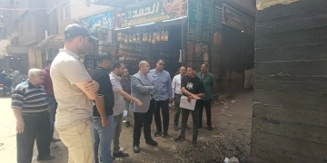 نائب محافظ الجيزة يتابع ميدانيا الموقف التنفيذي لمشروع الصرف الصحي بمنطقة المتربة بمركز أوسيم 1 - جريدة المساء