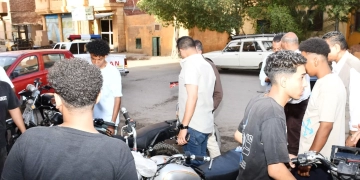 محافظ أسوان يوجه بالتحفظ على الدراجات النارية المخالفة 1 - جريدة المساء
