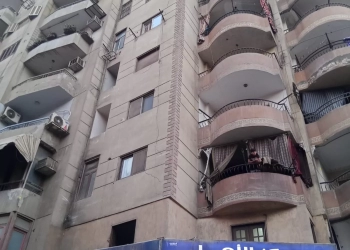 إخلاء تام وكردون أمني.. محافظ الجيزة يتابع واقعة ميل عقارين بكفر طهرمس في فيصل 29 - جريدة المساء