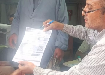 77 طلب ترخيص و12 تصريحاً مؤقتاً خلال حملات ترخيصك في محلك بمراكز المنيا 29 - جريدة المساء