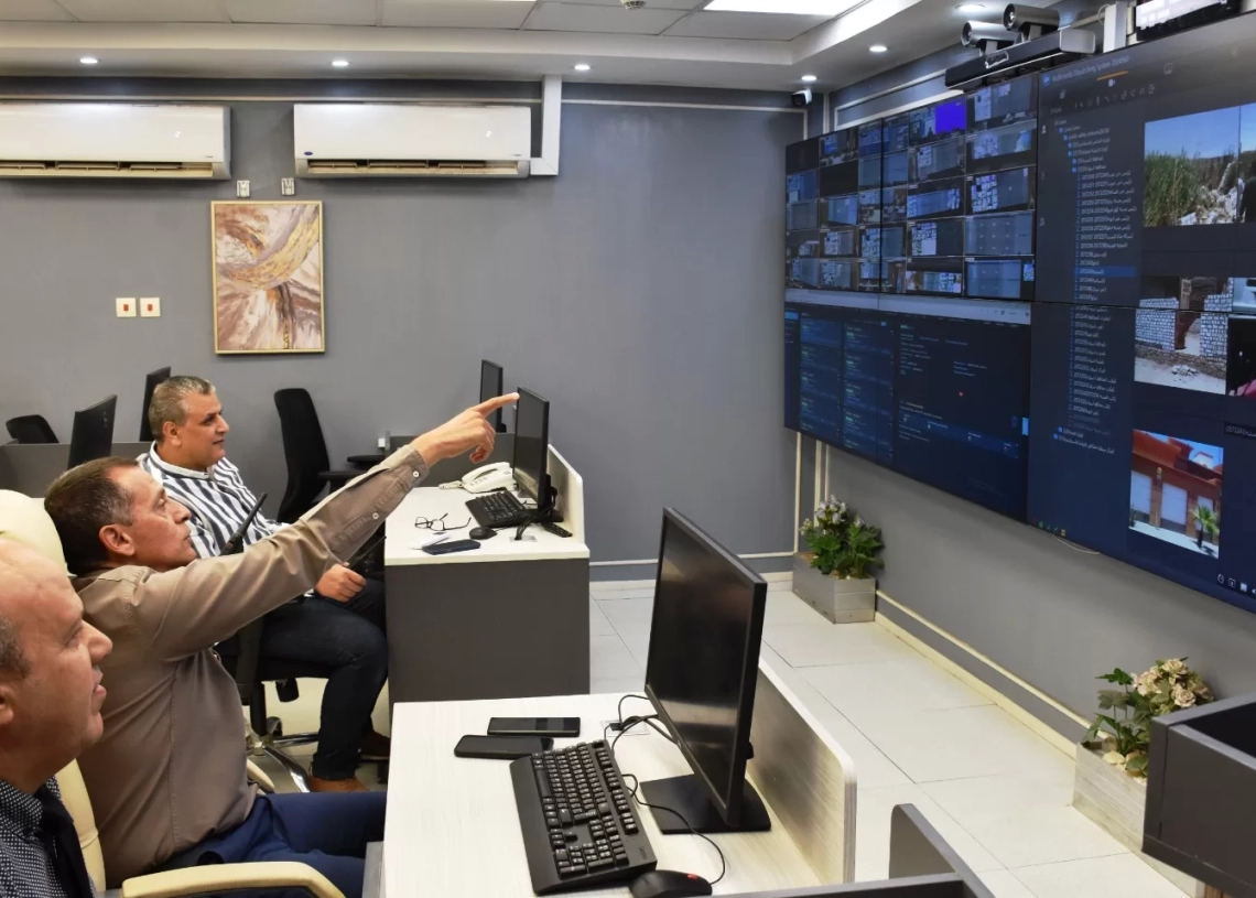 عبر أجهزة مركز السيطرة .. محافظ أسوان يتابع جهود إزالة التعديات ضمن المرحلة الثانية من الموجة الـ 29 18 - جريدة المساء