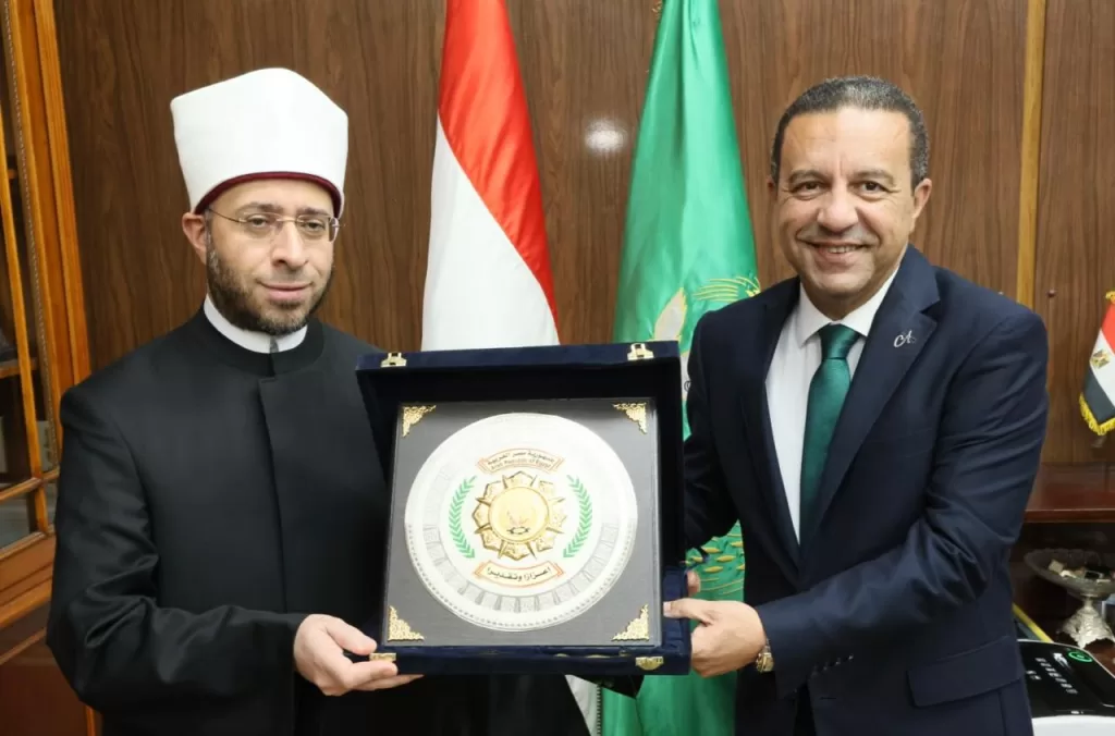وزير الأوقاف و محافظ المنوفية يفتتحان " المسجد القبلي " بمنشأة سلطان في احتفالات المنوفية بعيدها القومي 29 - جريدة المساء