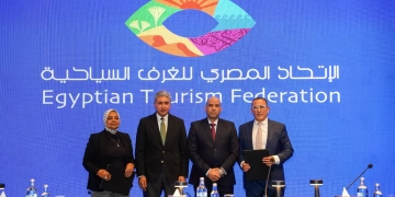 فى مؤتمر صحفى بحضور وزيرى السياحة والعمل:4% معدل نمو الحركة السياحية الوافدة إلى مصر..فى 5 شهور 1 - جريدة المساء