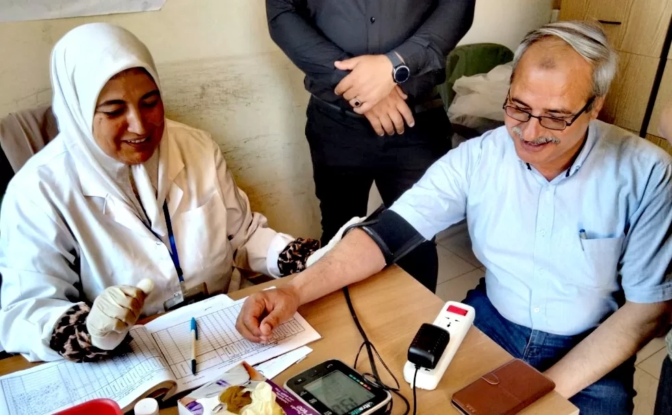 محافظ كفرالشيخ : توقيع الكشف الطبي على 2046 مواطن خلال القوافل الطبية المجانية ببلطيم 19 - جريدة المساء