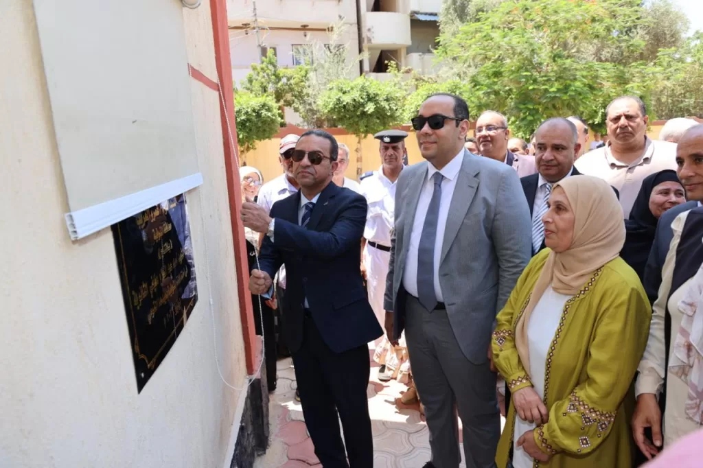 محافظ المنوفية يفتتح أعمال تطوير مدرسة الشهيد أحمد عفيفي الثانوية بميت القصرى و يفاجئ وحدة صحة الأسرة بميت سراج 23 - جريدة المساء