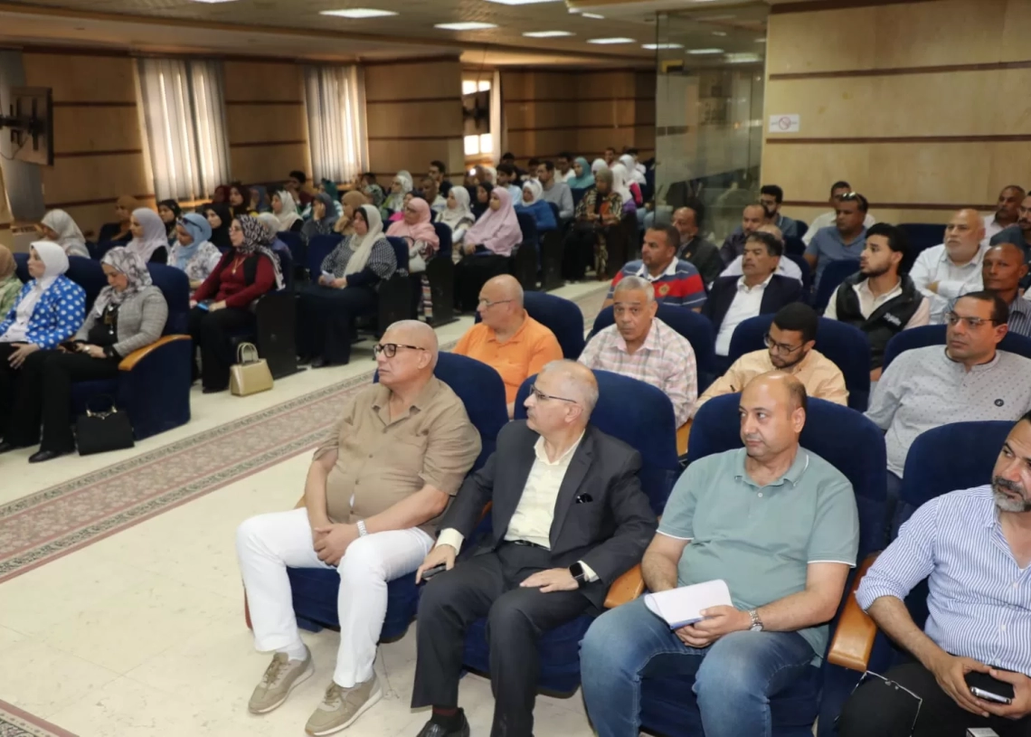 التحول الأخضر لمواجهة التغيرات المناخية و تشجيع الاستثمار في المشروعات صديقة البيئة بالمنوفية 18 - جريدة المساء