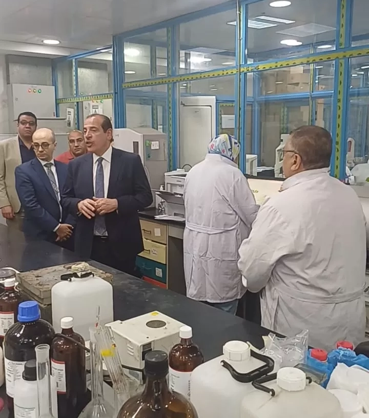 نائب وزير الصحة تفقد معامل الصحة العامة ويهنئها باعتماد فحوص الأغذية والمياه من اللجنة العليا بالمجلس الوطني للاعتماد 18 - جريدة المساء
