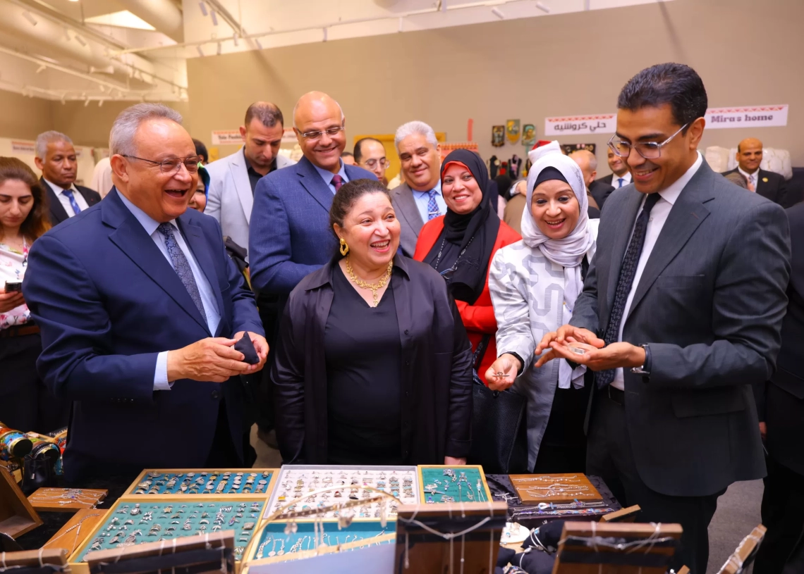 محافظ الإسكندرية: معرض «ديارنا» منصة لتمكين الحرفيين والحفاظ على التراث المصري 18 - جريدة المساء