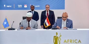هيئة الدواء المصرية: مذكرة تفاهم مع الصومال لتعزيز التعاون في مجالات الأدوية والمستحضرات الحيوية والأجهزة الطبية 2 - جريدة المساء هيئة الدواء المصرية: مذكرة تفاهم مع الصومال لتعزيز التعاون في مجالات الأدوية والمستحضرات الحيوية والأجهزة الطبية 1 - جريدة المساء