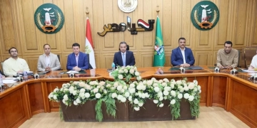 محافظ المنوفية يناقش مشروعات الخطة الاستثمارية و ملفات التصالح و تقنين أملاك الدولة لتذليل المعوقات و الارتقاء بمستوى الخدمات 1 - جريدة المساء