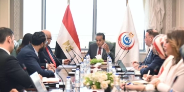 وزير الصحة بحث سبل التعاون مع شركتي DIAGAST وThink Pro نقل تكنولوجيا تصنيع كواشف وأنظمة فصائل الدم إلى مصر 1 - جريدة المساء