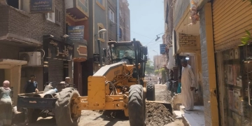 محافظ الجيزة يضبط حالات بناء مخالفة خلال جولته بمراكز أبو النمرس والبدرشين والحوامدية 1 - جريدة المساء