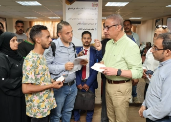 محافظ الجيزة يتفقد المركز التكنولوجي بحي العجوزة ويستمع لشكاوي المواطنين 25 - جريدة المساء