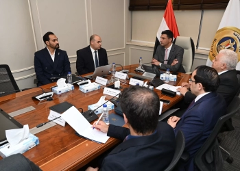 وزير الصناعة يبحث فرص دعم التحول الأخضر وتعزيز تنافسية القطاع الصناعي 25 - جريدة المساء