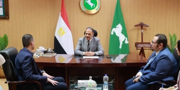 نائب وزير الصحة بحث مع محافظ الشرقية خطط تطوير المنشآت الصحية ومتابعة المشروعات الجارية 1 - جريدة المساء