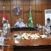 محافظ المنيا يلتقى أعضاء مجلسى النواب و الشيوخ عن مراكز شمال المنيا لمتابعة أولويات العمل ومطالب المواطنين 11 - جريدة المساء