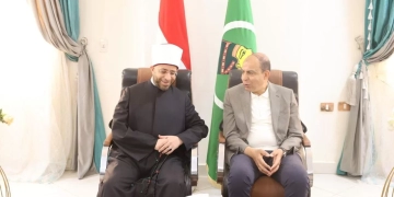 محافظ المنيا يستقبل وزير الأوقاف لبحث سبل تطوير منطقة البهنسا الأثرية 1 - جريدة المساء