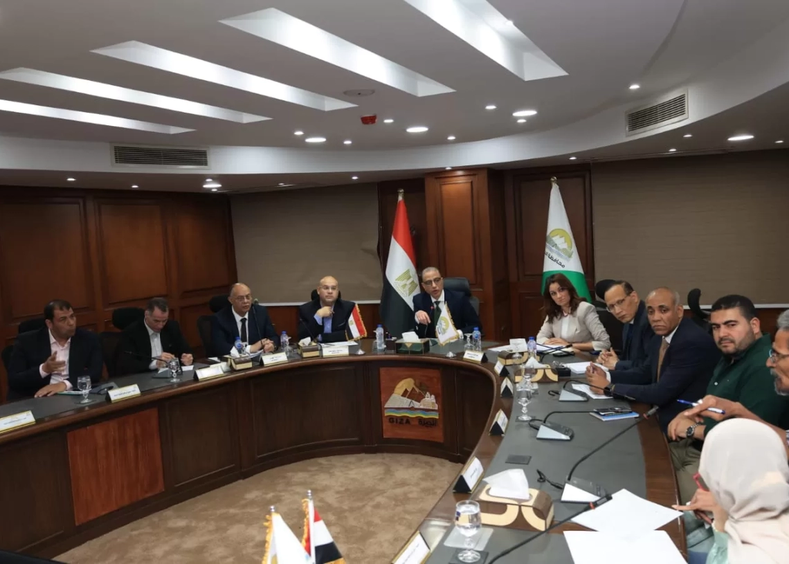 محافظ الجيزة يلتقي المواطنين في اللقاء الأسبوعي ويوجه بسرعة الاستجابة للشكاوى 20 - جريدة المساء محافظ الجيزة يلتقي المواطنين في اللقاء الأسبوعي ويوجه بسرعة الاستجابة للشكاوى 19 - جريدة المساء