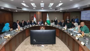 محافظ الجيزة يلتقي المواطنين في اللقاء الأسبوعي ويوجه بسرعة الاستجابة للشكاوى 22 - جريدة المساء محافظ الجيزة يلتقي المواطنين في اللقاء الأسبوعي ويوجه بسرعة الاستجابة للشكاوى 21 - جريدة المساء