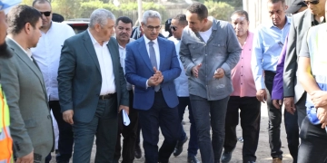 محافظ بني سويف يتفقد مستجدات وسير العمل بالمرحلة الأولى من مشروع كوبري الشاملة على ترعة الابراهيمية. 1 - جريدة المساء