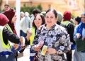 حزب "حماة الوطن"يوزع المياه و العصائر و الأقلام على الطلاب بمدينة السادات 21 - جريدة المساء