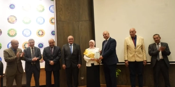 "المالية".. تكرم الأمهات المثاليات والموظفين المتميزين ورواد العمل 1 - جريدة المساء