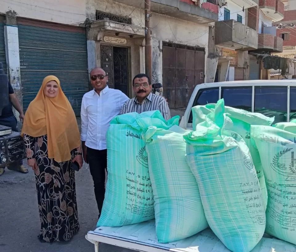 تحرير محاضر والتحفظ على سلع ومنتجات منتهية الصلاحية ومجهولة المصدر في حملات لأجهزة وإدارات التموين على الأسواق والمخابز والأنشطة التجارية 19 - جريدة المساء