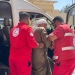 الهلال الأحمر يستقبل المصابين من غزة