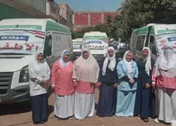 الكشف والعلاج بالمجان لـأكثر من 1000 مريض خلال قافلة طبية لمديرية الصحة بقرية زكي فاضل باهناسيا 35 - جريدة المساء