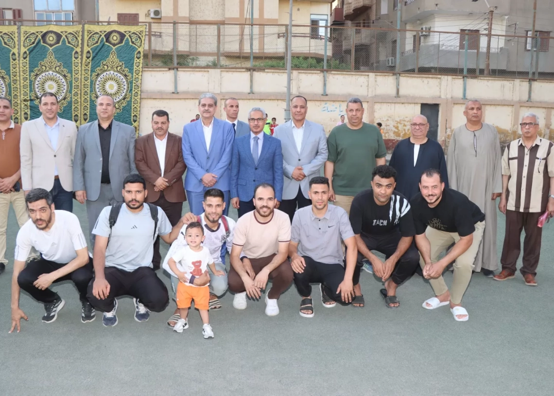 محافظ بني سويف يُكرّم مركز شباب بلفيا بعد فوزه"للعام الثاني على التوالي"بدورى منتخبات مجالس المدن في خماسي كرة القدم 19 - جريدة المساء