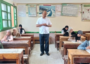 أكثر من 65 ألف طالب وطالبة بالشهادة الإعدادية يؤدون امتحان مادتي الجبر والتربية الفنية ببني سويف 21 - جريدة المساء