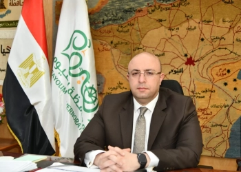 محافظ الفيوم يتابع تداعيات حادث حريق عيادة التأمين الصحي بكيمان فارس ويطمئن على حالة المصابين 23 - جريدة المساء