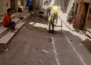 متابعة أعمال مشروع الصرف الصحي بقرية ريدة بمركز المنيا 27 - جريدة المساء