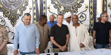 أسوان: المحافظ يعقد لقاءً جماهيريا مع أهالى قرية سلوا بحرى بكوم أمبو 2 - جريدة المساء أسوان: المحافظ يعقد لقاءً جماهيريا مع أهالى قرية سلوا بحرى بكوم أمبو 1 - جريدة المساء