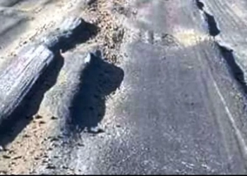 وزير النقل يوجه برصف 25 كم بالطريق الصحراوى الغربى لرفع كفاءة الطريق بداية من كمين غرب أسوان 30 - جريدة المساء وزير النقل يوجه برصف 25 كم بالطريق الصحراوى الغربى لرفع كفاءة الطريق بداية من كمين غرب أسوان 29 - جريدة المساء