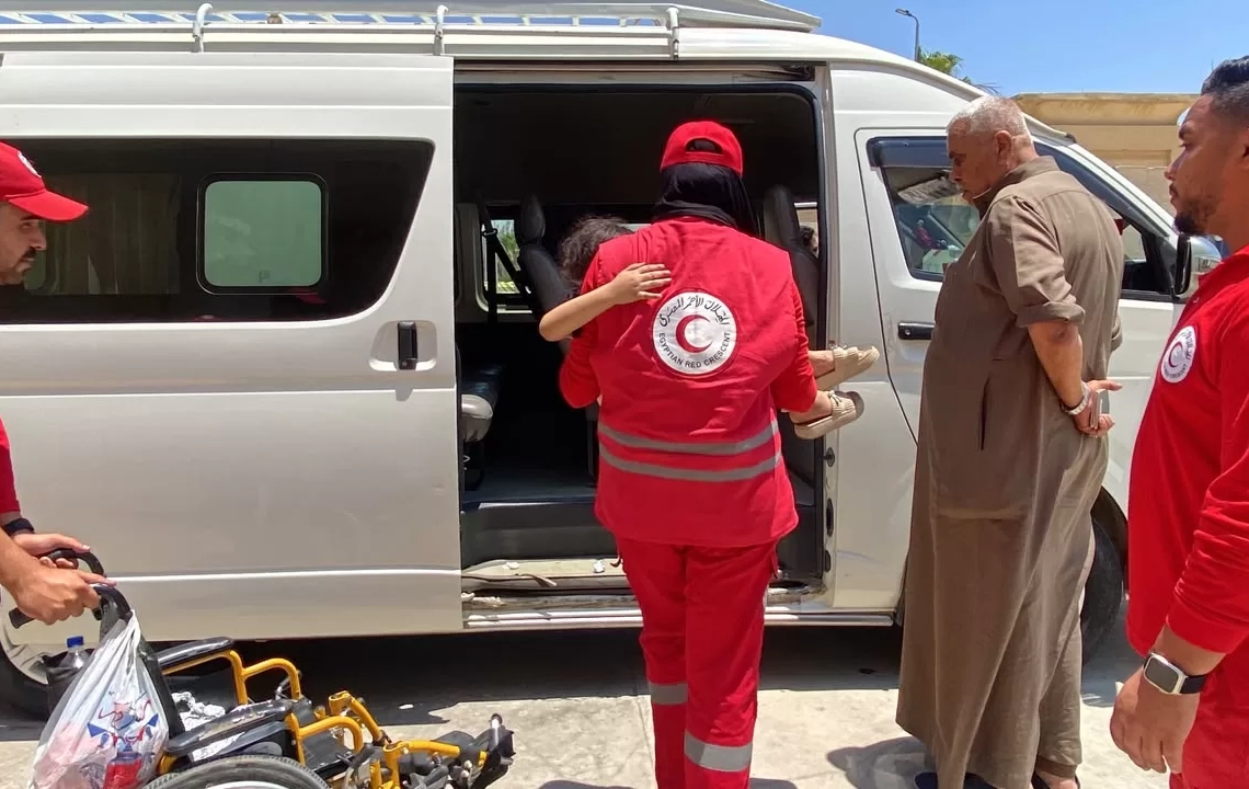 الهلال الأحمر يقدم خدماته الإنسانية للدفعة 58 من الجرحى والمرضى الفلسطينيين 19 - جريدة المساء
