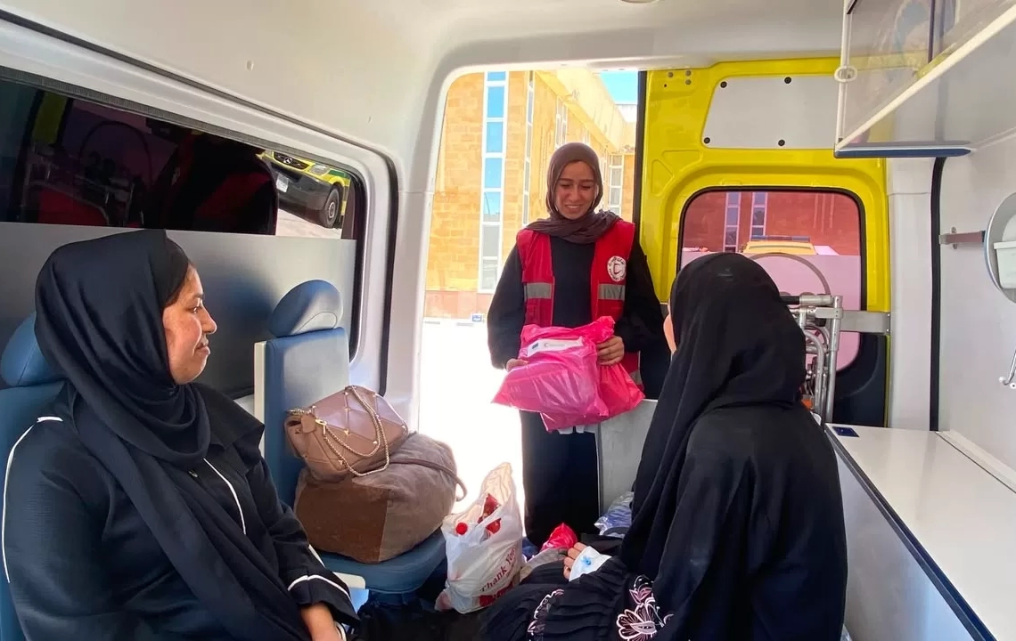 الهلال الأحمر يقدم خدماته المتكاملة للدفعة 64 من المصابين الفلسطينيين 19 - جريدة المساء