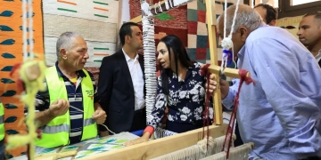 "مايا مرسى" توجه بشراء منتجات متعافي مركز العزيمة ودعمهم بأنوال 1 - جريدة المساء