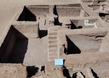 الوادى الجديد..يبوح بكنوزه القديمة..مدينة مصرية تحت الرمال..منذ 1700 عام 26 - جريدة المساء الوادى الجديد..يبوح بكنوزه القديمة..مدينة مصرية تحت الرمال..منذ 1700 عام 25 - جريدة المساء