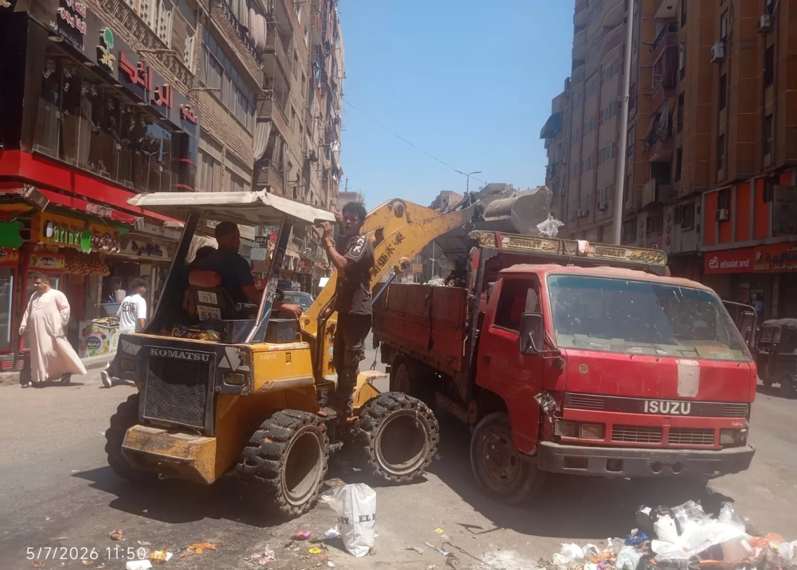خلال جولة ميدانية..محافظ الجيزة يشدد على تكثيف ورديات النظافة بالوراق وإمبابة 19 - جريدة المساء