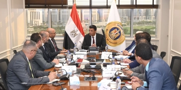 وزير الصناعة يبحث مع رئيس شركة ABB مصر خطط الشركة التوسعية في السوق 1 - جريدة المساء