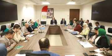 نائب وزير الصحة فى اجتماع موسع مع قيادات الطب الوقائي لمتابعة الأداء والاستعدادات المستقبلية 2 - جريدة المساء نائب وزير الصحة فى اجتماع موسع مع قيادات الطب الوقائي لمتابعة الأداء والاستعدادات المستقبلية 1 - جريدة المساء