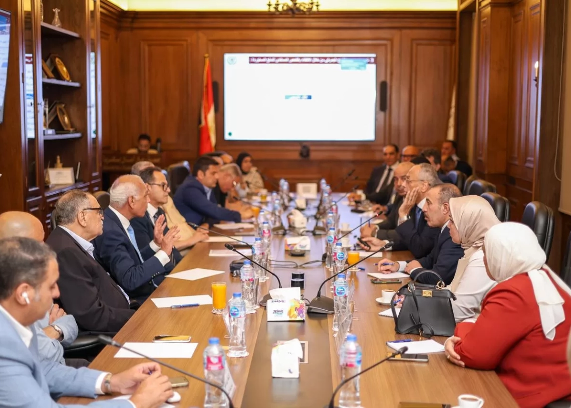 الرقابة على الصادرات تبحث مع رجال أعمال الإسكندرية تسهيل التجارة وزيادة الصادرات 19 - جريدة المساء