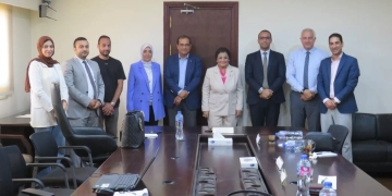 نائبة وزير الصحة بحثت مع «أمل للبترول» و«حياة كريمة» و«مصر الخير» تعزيز الشراكة لدعم الملف السكاني 2 - جريدة المساء نائبة وزير الصحة بحثت مع «أمل للبترول» و«حياة كريمة» و«مصر الخير» تعزيز الشراكة لدعم الملف السكاني 1 - جريدة المساء