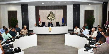 محافظ أسوان يعتمد خطة التعبئة العامة وخطة المحافظة للكوارث والأزمات 2026/2027 2 - جريدة المساء محافظ أسوان يعتمد خطة التعبئة العامة وخطة المحافظة للكوارث والأزمات 2026/2027 1 - جريدة المساء
