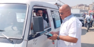ضبط ١٤٢٣ مخالفة سرفيس وفض ٤ مواقف عشوائية خلال ٥٢ حملة رقابية بمناطق الجيزة 2 - جريدة المساء ضبط ١٤٢٣ مخالفة سرفيس وفض ٤ مواقف عشوائية خلال ٥٢ حملة رقابية بمناطق الجيزة 1 - جريدة المساء